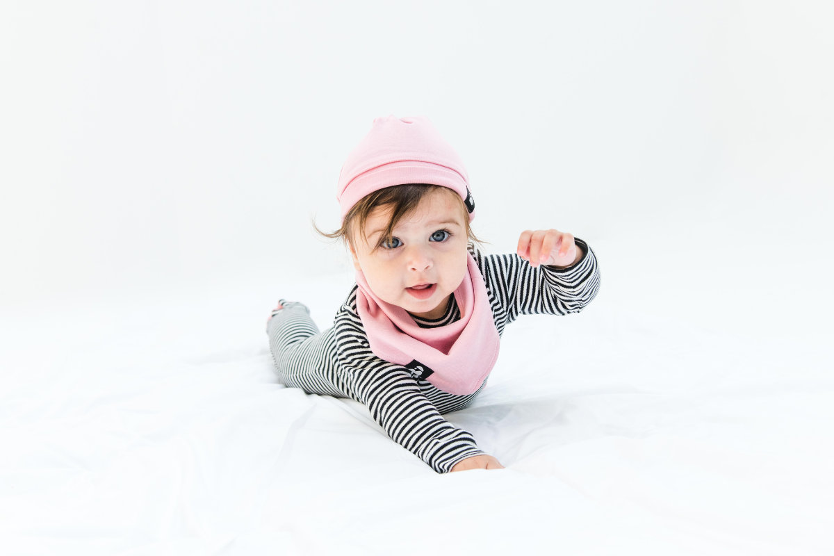 Blush Top Knot Baby Hat - Beck & Doodle